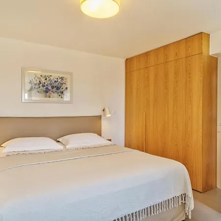 Alectrona Living Crete, Olivea Luxury Apartment Platanias (Crete)